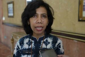 Maria Theresia Ekawati Rahayu, Kepala Badan Kesatuan Bangsa dan Politik (Bakesbangpol) Kota Surabaya