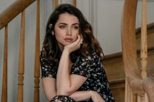 Ana de Armas dalam sebuah adegan dalam film Deep Water (2022) (foto: Dok 20th Century Studio)