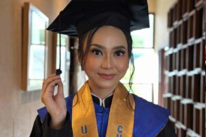 Wisudawan IPK 4 Undip Rahel Nathania Prasasti, Ajak Generasi Muda Menjadi Agent of Change Rahel Nathania Prasasti, peraih predikat summa cumlaude Universitas Diponegoro (foto: Dok Humas Undip)