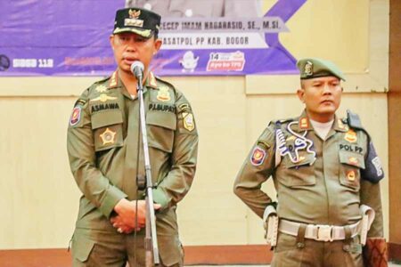 Pj. Bupati Bogor Ingatkan Satpol PP Pastikan Pemilu 2024 Berjalan Lancar Pj. Bupati Bogor, Asmawa Tosepu
