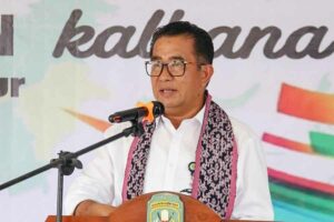 Pj Gubernur Kaltim Lepas Ekspor Perdana Frutiboks dan Kalbana, Produk Andalan UMKM Kutai Timur Pj Gubernur Kalimantan Timur Akmal Malik