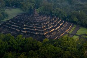 Candi Borobudur di Magelang, Jawa Tengah (foto: alea film, unsplash)