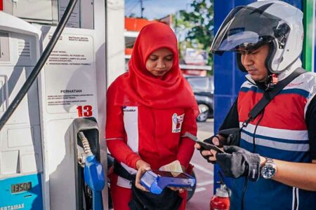 Pertamina Patra Niaga Dorong Penggunaan BBM Berkualitas melalui Peresmian MpMC Chapter Sumbar