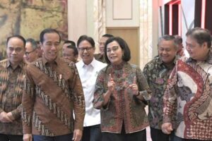 Presiden RI Joko Widodo saat menghadiri Pertemuan Industri Jasa Keuangan Tahun 2024 di Ballroom The St. Regist, Jakarta (foto: Dok BPMI Setpres)