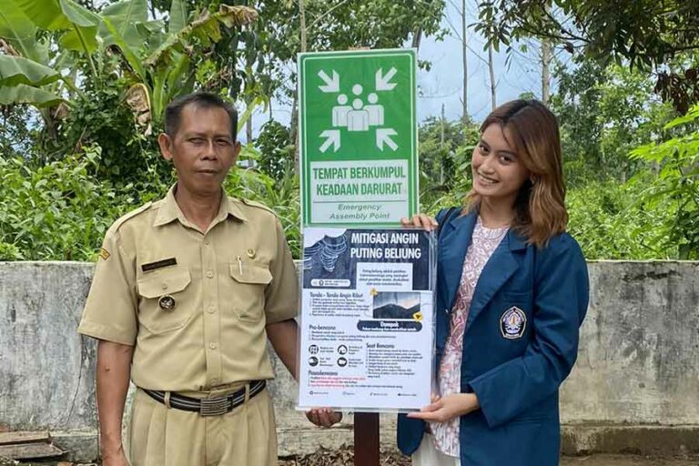 Mahasiswi Universitas Diponegoro