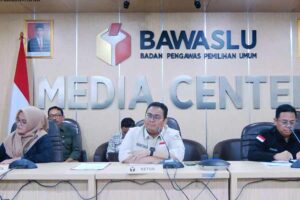Konferensi pers hasil pengawasan Bawaslu pada pemungutan dan perhitungan suara Pemilu 2024