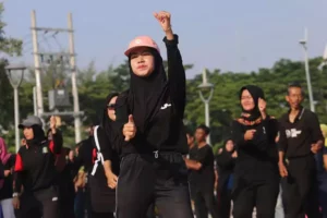 Kemenkes dan Pemkot Surabaya Adakan Senam Bareng Petugas KPPS dan PPS di 31 Kecamatan