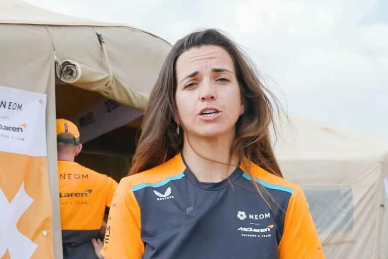 Vantage Markets Sambut Hari Perempuan Sedunia Bersama Cristina Gutiérrez Cristina Gutiérrez, pembalap wanita NEOM McLaren Extreme E.