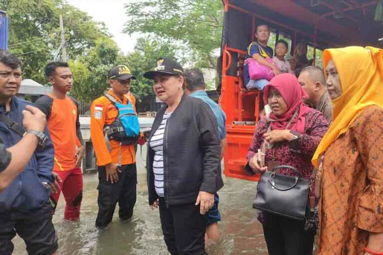 Banjir di Sejumlah Titik di Kota Semarang Mulai Surut, Warga Diminta Tetap Siaga