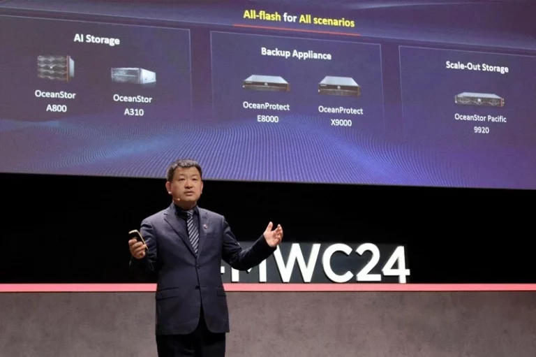 Huawei Kenalkan Tiga Solusi Inovatif Penyimpanan Data di Era Kecerdasan Buatan Dr. Peter Zhou, President, Huawei IT Product Line