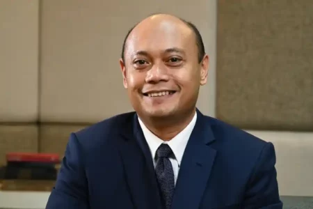 Iman Prihandono PhD, Pakar Hukum Perdagangan Internasional UNAIR.
