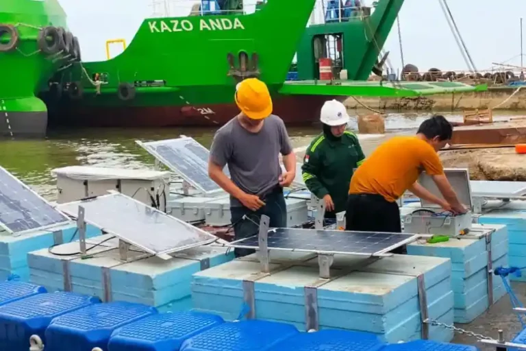 ITS Luncurkan Purwarupa PLTS Apung Laut Pertama di Indonesia