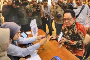 Pj. Gubernur Jatim Ajak Forkopimda dan Pengusaha Tunaikan Zakat Melalui Baznas