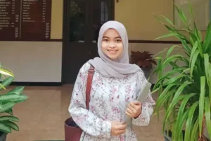 Satila Zalianty Zen mahasiswa Prodi Kebidanan Fakultas Kedokteran Universitas Airlangga
