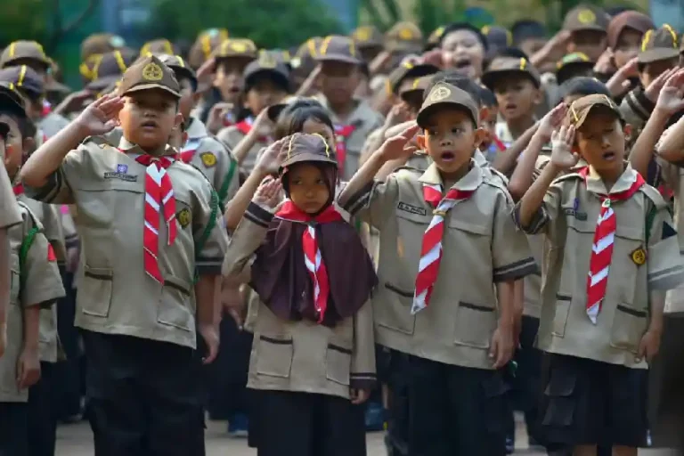 Kemendikbudristek Tegaskan Pramuka Tetap Wajib sebagai Ekstrakurikuler di Sekolah