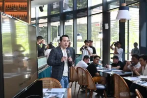 Defender Gallery dan Range Rover Boutique Hadir di Ciputra World Surabaya