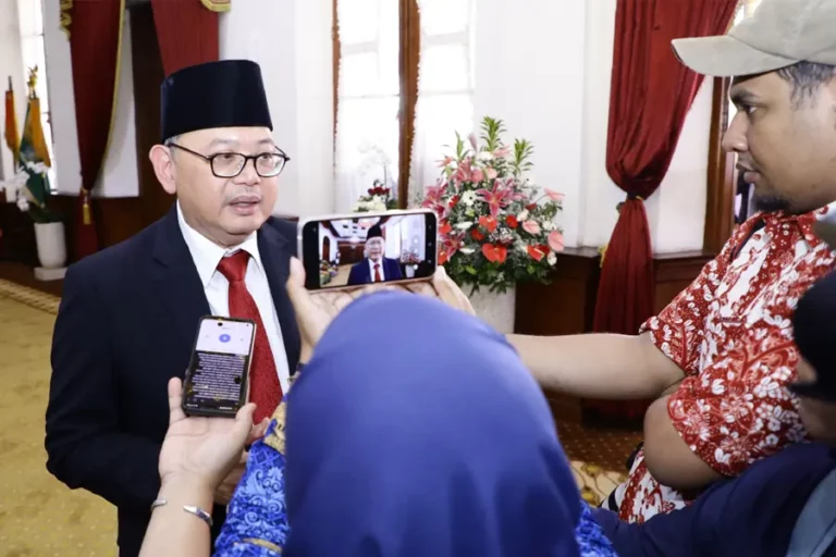 Hari Kebangkitan Nasional: Plh. Gubernur Jatim Ajak Generasi Muda Kuasai Teknologi untuk Indonesia Emas 2045