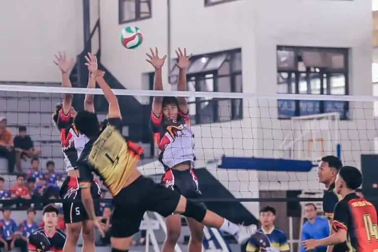 Kejuaraan Bola Voli Piala Wali Kota Surabaya antarklub U-17 se-Kota Surabaya di Gedung Olahraga (GOR) Pancasila Surabaya