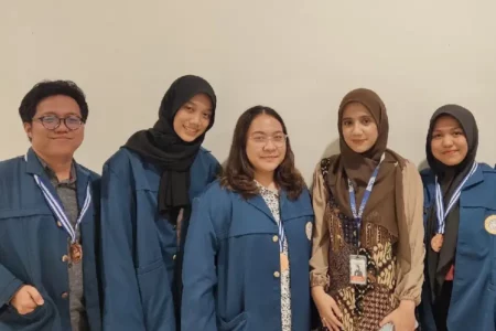 Tim Ceria Gel FTMM UNAIR Raih Pendanaan untuk Inovasi Obat Penyembuhan Luka Diabetes