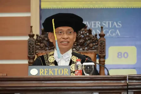 Rektor UNAIR, Prof. Dr. Mohammad Nasih, SE, MT, Ak