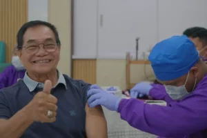 Vaksinasi gratis ini merupakan bentuk kepedulian Bio Farma kepada masyarakat.