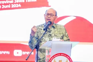 Penjabat (Pj) Sekretaris Daerah Provinsi Jawa Timur Bobby Soemiarsono