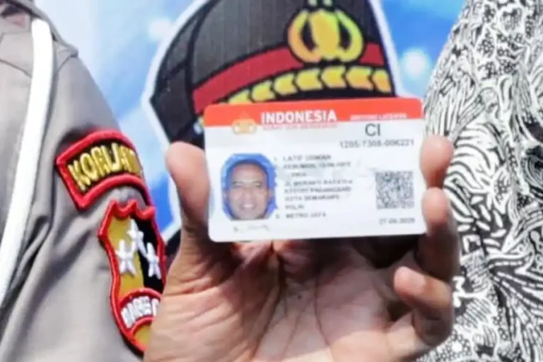 Ilustrasi Surat Ijin Mengemudi (foto: Dok Humas Polri)