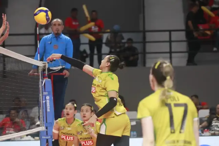 Tim putri Gresik Petrokimia Pupuk Indonesia di PLN Mobile Proliga 2024