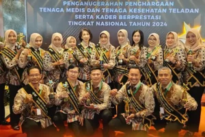 Tenaga kesehatan Jawa Timur