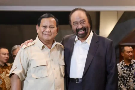 NasDem Resmi Bergabung, Prabowo Sambut Surya Paloh di Koalisi Indonesia Maju Ketum Partai Gerindra Prabowo Subianto bersama Ketua Umum Partai NasDem Surya Paloh