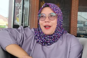 Ironi Hari Kemerdekaan: Pers Indonesia Hadapi Ancaman Pembungkaman Digital Riesta Ayu Oktarina, pemerhati media dari Stikosa AWS