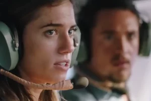 Horizon Line (2020), Saat Mantan Kekasih Terjebak dalam Penerbangan Maut di Atas Samudera Hindia Allison Williams dan Alexander Dreymon dalam Horizon Line (2020)