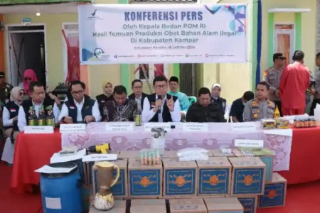 Polda Riau dan BPOM RI Bongkar Obat Tradisional Ilegal Mengandung Bahan Kimia Berbahaya
