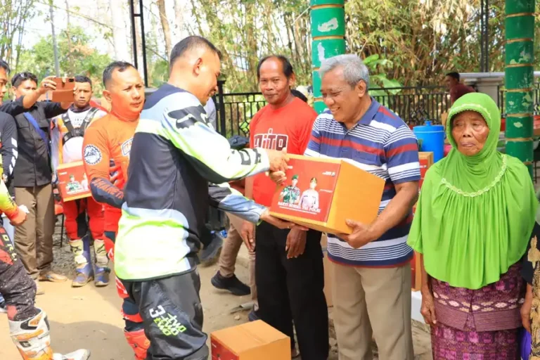 Polres Ponorogo Bersinergi dengan TNI dan Komunitas Trail untuk Patroli Karhutla