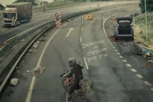 Sinopsis Apocalypse Z (2024), Film Horor Emosional yang Bakal Tayang Akhir Oktober di Prime Video Apocalypse Z: El principio del fin (2024)