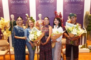 BCA Dukung Perajin Desa Wisata Taro Produksi Koleksi Perhiasan TULOLA Terbaru Kolaborasi BCA, TULOLA, dan Desa Wisata Taro diharap memperkuat pertumbuhan ekonomi kreatif