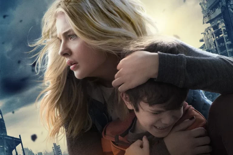 Sinopsis The 5th Wave (2016), Perjuangan Menghadang Lima Gelombang yang Menghancurkan Bumi Chloë Grace Moretz dan Zackary Arthur dalam The 5th Wave (2016)