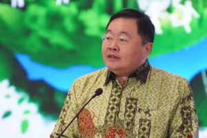 SCG Dorong Green Growth untuk Mencapai Indonesia Emas 2045 dan Net Zero Carbon 2060 Thammasak Sethaudom, President & CEO SCG