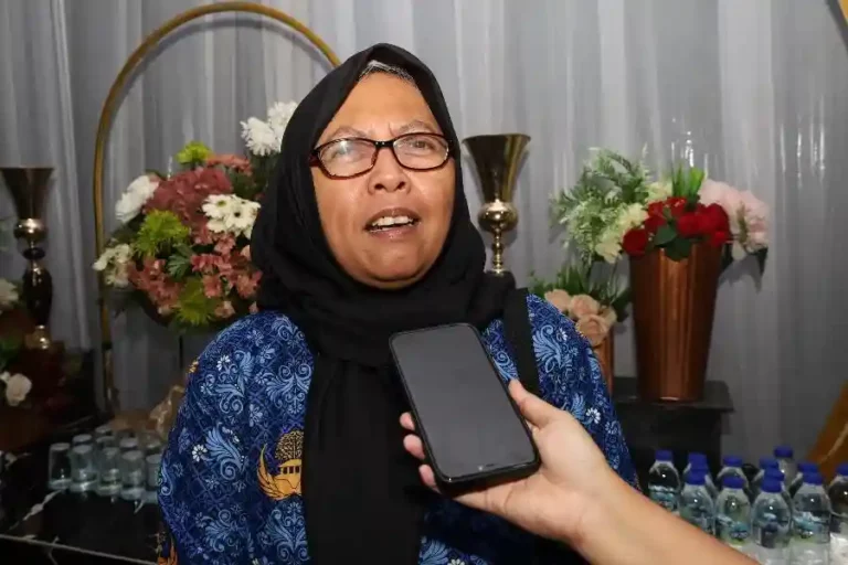 Pemkot Surabaya Bebaskan Denda Pajak PBB, Momentum Hari Pahlawan Jadi Peluang Bayar Pajak Kepala Badan Pendapatan Daerah (Bapenda) Kota Surabaya Febrina Kusumawati
