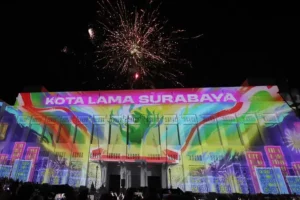 Atraksi di Taman Sejarah Kota Lama, Surabaya