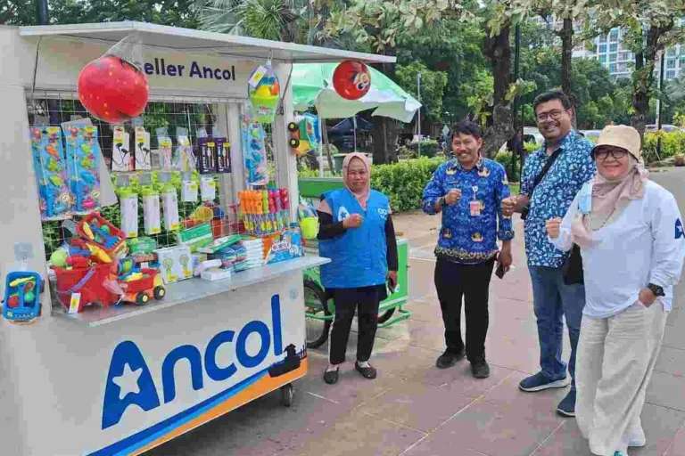 PT Pembangunan Jaya Ancol Tertibkan Pedagang Asongan demi Kesejahteraan
