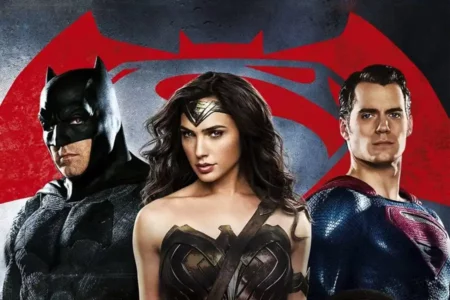 Batman v Superman: Dawn of Justice (2016), Kematian Si Manusia Besi dan Rencana Liga Keadilan Ben Affleck, Gal Gadot, dan Henry Cavill dalam Batman v Superman: Dawn of Justice (2016) (foto: Dok Warner Bros. Entertainment Inc.)