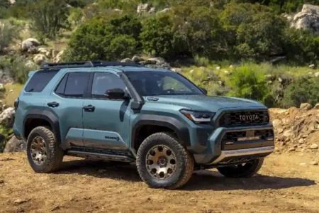 Toyota 4Runner 2025: SUV Ikonik dengan Kemampuan Lebih Tinggi Toyota 4Runner 2025