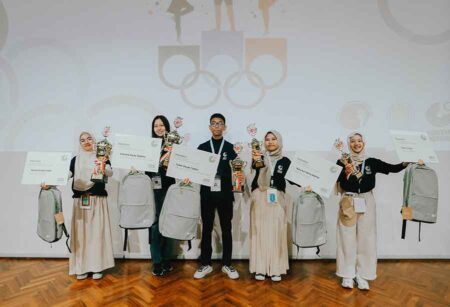 Lima Siswa Raih Gelar Juara Olimpiade Bahasa Jerman Tingkat Nasional 2025 Para juara Olimpiade Bahasa Jerman Tingkat Nasional 2025