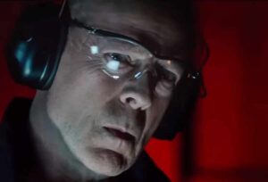Sinopsis Death Wish (2018), Kisah Dokter Bedah yang Memburu Keadilan demi Keluarga Bruce Willis dalam Death Wish (2018)