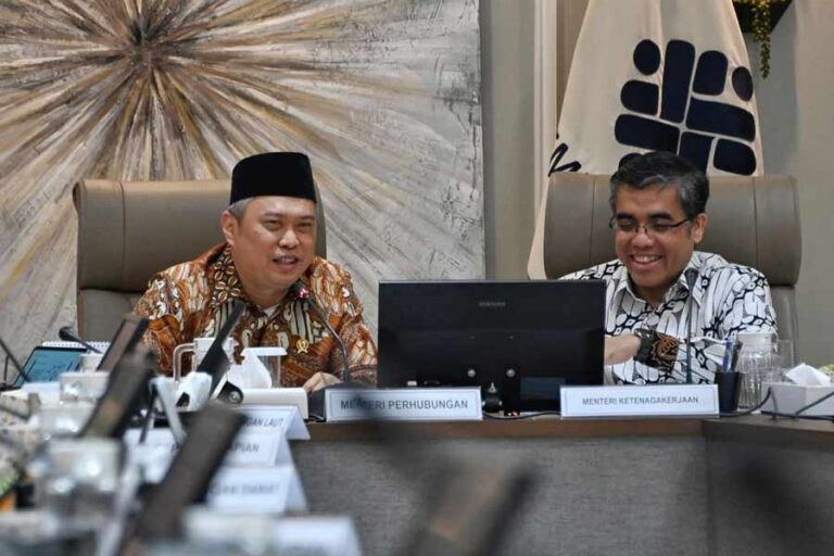 Menhub RI Dudy Purwagandhi dan Menaker RI Yassierli