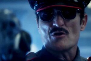 Sinopsis Officer Downe (2016), Film Aksi Komedi tentang Polisi yang Tak Bisa Mati Tangkapan layar official trailer Officer Downe (2016)