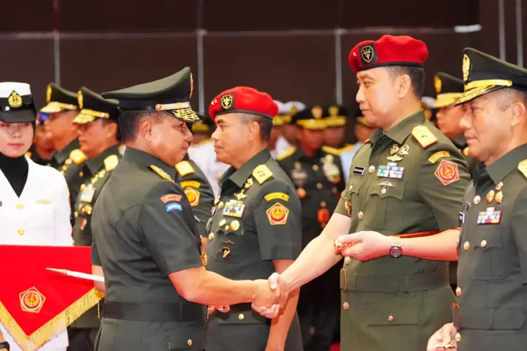 Panglima TNI Jenderal TNI Agus Subiyanto mengingatkan pentingnya untuk tetap melakukan peningkatan kapasitas TNI dalam menghadapi berbagai tantangan dan dinamika yang terus berkembang