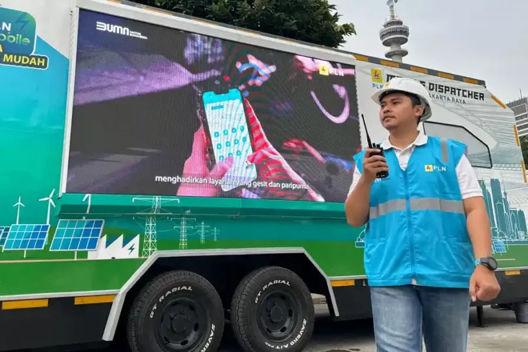 Awak PLN memastikan suplai listrik saat perayaan Natal Nasional di Jakarta