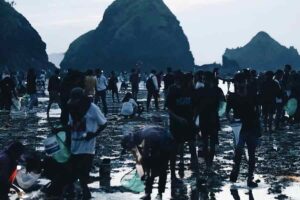 Festival Pesona Bau Nyale 2025 Meriah, Ribuan Wisatawan Padati The Mandalika